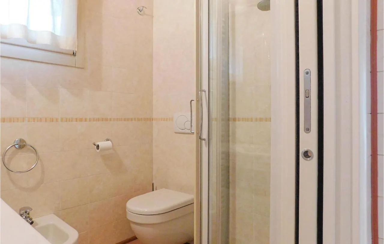 2 Bedroom Lovely Home In Solto Collina Bg Riva di Solto Italy